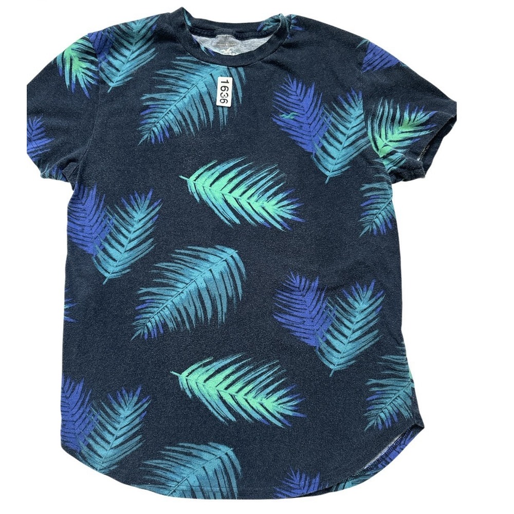 Hollister Tee Man Small Blue Multi Tropical Curve Hem Cap Short Sleeves